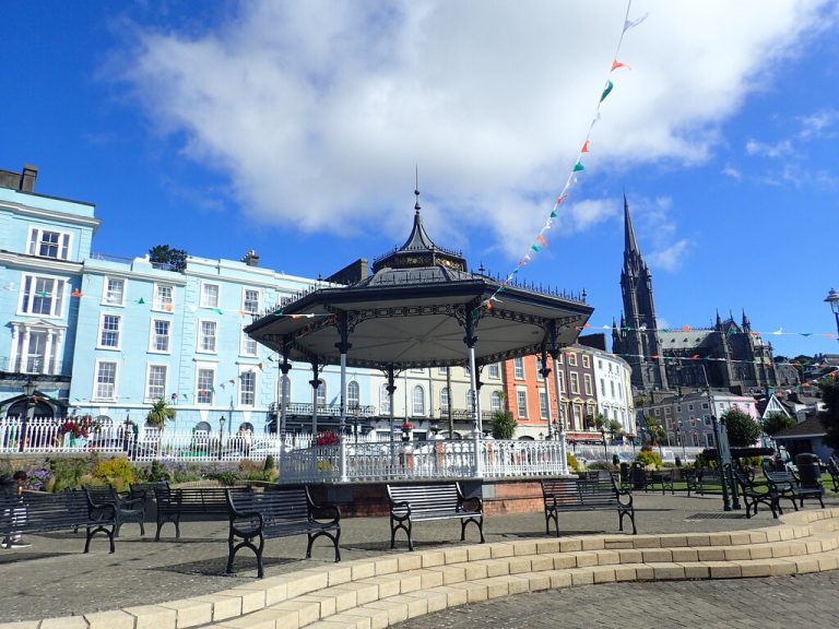 7596762 c682e8eb 1024x1024 768x576